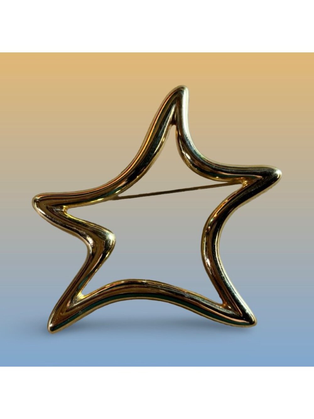 Monet Star-Shaped Gold-Tone Brooch Stylish Pin Jewelry Vintage Gift Statement